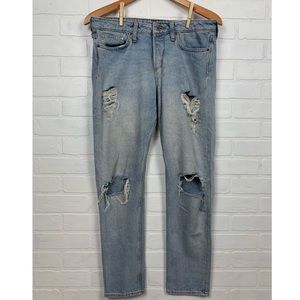 &Denim Distressed Busted Knee Boyfriend Jean SZ 27